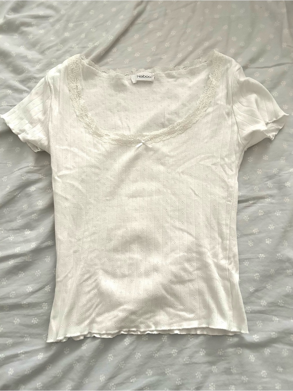 White Lace-Trim Short Sleeve Scoop Neck Tee